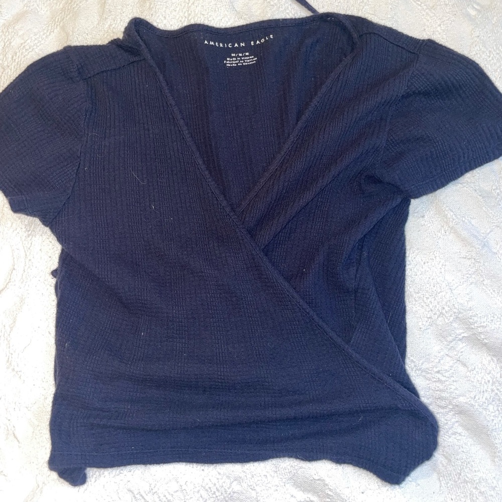 Wrap around American Eagle shirt